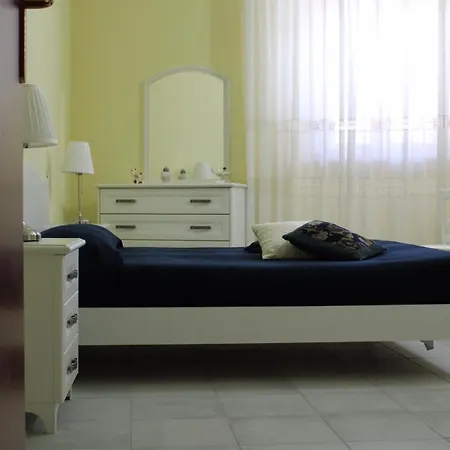 Murichessa Oda ve Kahvaltı Orosei