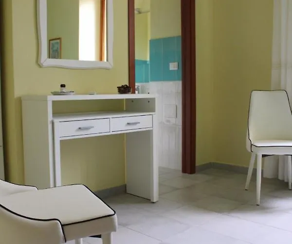 Oda ve Kahvaltı Murichessa Orosei